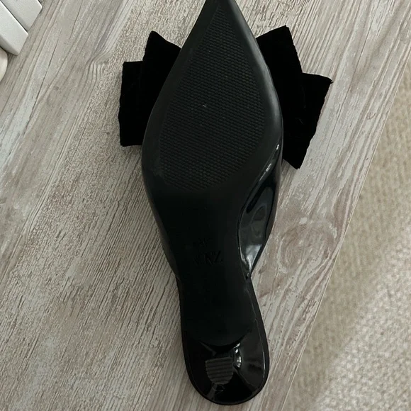 Zara Black Kitten Heel Sandals with Knotted Detail - Picture 4 of 4